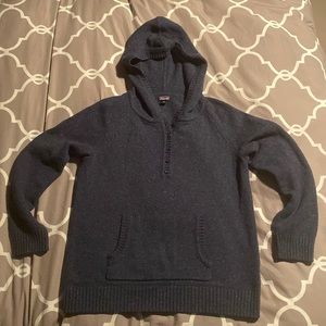 Patagonia button-down knit hoodie (medium)